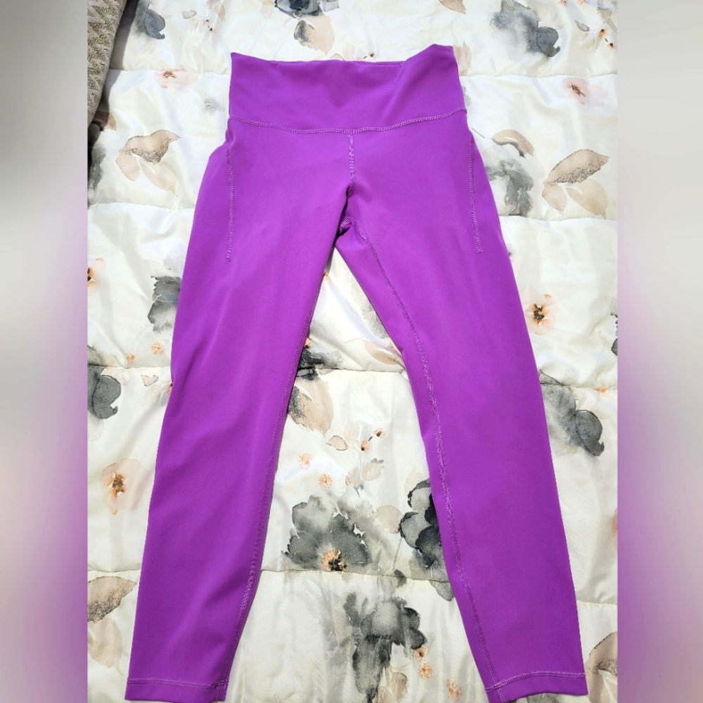 Lululemon wundertrain with pocket moolight magenta